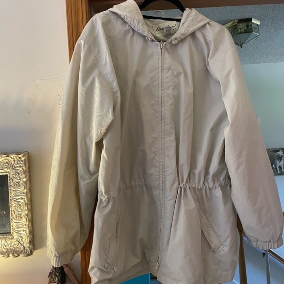 Eddie Bauer Women's windbreaker and raincoat - Picture 1 of 4
